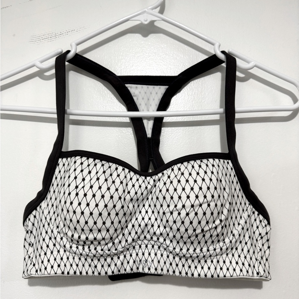 Victoria’s Secret VSX 32B Angel Sport Bra White/Black